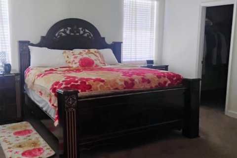 House in St. Lucie, Florida 4 bedrooms, 210.98 sq.m. № 2082021 - photo 23