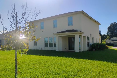 House in St. Lucie, Florida 4 bedrooms, 210.98 sq.m. № 2082021 - photo 5