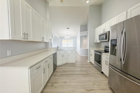 Снять в аренду виллу или дом в Уэсли-Чепел, Флорида 7 комнат, 164.99м2, № 1851262 - фото 11