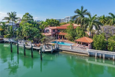 Casa en venta en Miami Beach, Florida, 6 dormitorios, 480.12 m2 № 2047429 - foto 7