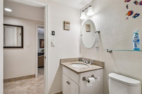 Condominio en venta en Palm Harbor, Florida, 1 dormitorio, 76.64 m2 № 2104359 - foto 21