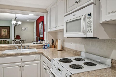 Condominio en venta en Palm Harbor, Florida, 1 dormitorio, 76.64 m2 № 2104359 - foto 18