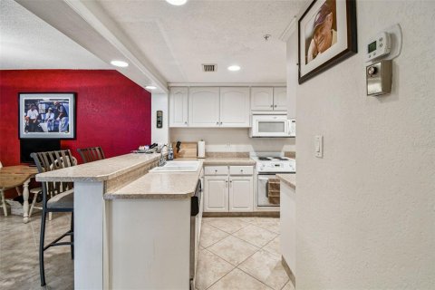 Condominio en venta en Palm Harbor, Florida, 1 dormitorio, 76.64 m2 № 2104359 - foto 14