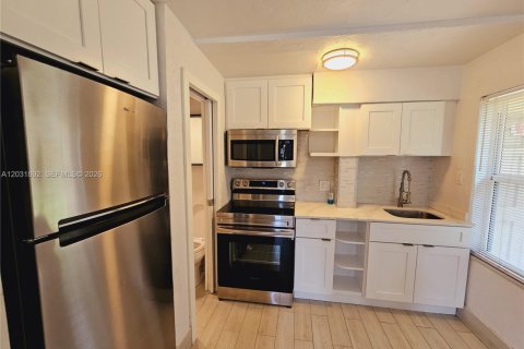 Apartment in Dania Beach, Florida 46.45 sq.m. № 2083800 - photo 6