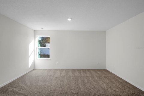 House in Palm Coast, Florida 4 bedrooms, 171.4 sq.m. № 2222924 - photo 12