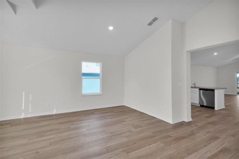 House in Palm Coast, Florida 4 bedrooms, 171.4 sq.m. № 2222924 - photo 4