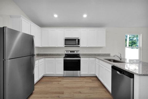 House in Palm Coast, Florida 4 bedrooms, 171.4 sq.m. № 2222924 - photo 6