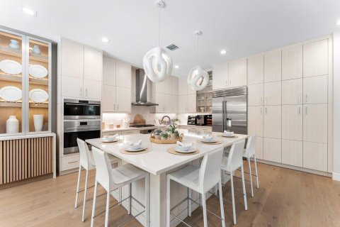 Купить виллу или дом в Уэст-Палм-Бич, Флорида 3 комнаты, 302.12м2, № 2192228 - фото 6