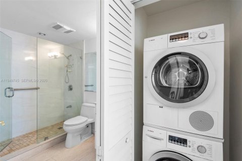 Copropriété à vendre à Miami, Floride: 1 chambre, 73.11 m2 № 2007356 - photo 11