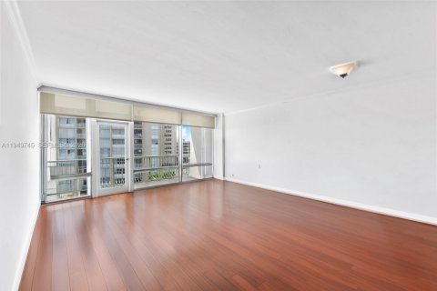 Copropriété à vendre à Miami, Floride: 1 chambre, 73.11 m2 № 2007356 - photo 7