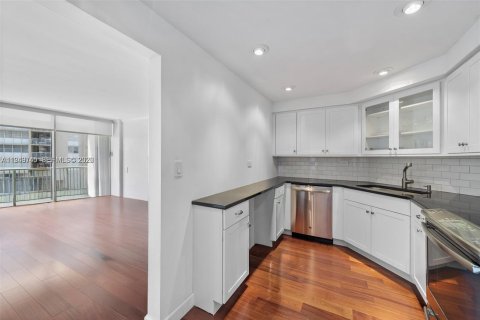 Copropriété à vendre à Miami, Floride: 1 chambre, 73.11 m2 № 2007356 - photo 6