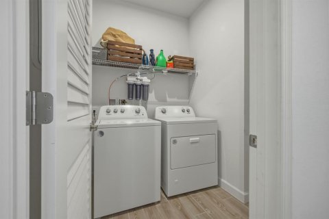 Casa en venta en Port St. Lucie, Florida, 4 dormitorios, 175.96 m2 № 2154374 - foto 20