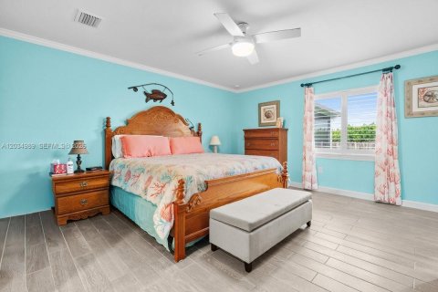 Casa en venta en Homestead, Florida, 5 dormitorios, 198.44 m2 № 2248601 - foto 7