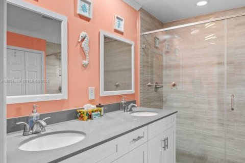 Casa en venta en Homestead, Florida, 5 dormitorios, 198.44 m2 № 2248601 - foto 9
