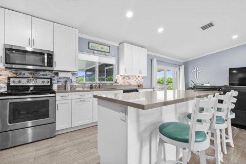 Casa en venta en Homestead, Florida, 5 dormitorios, 198.44 m2 № 2248601 - foto 4