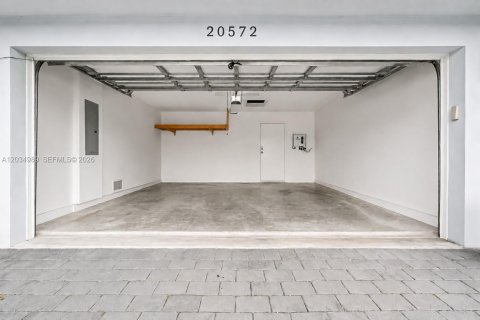 Casa en venta en Homestead, Florida, 5 dormitorios, 198.44 m2 № 2248601 - foto 19