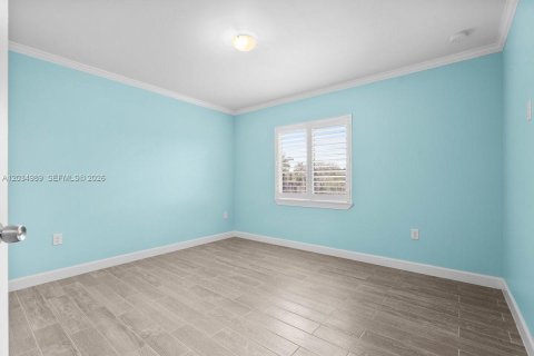 Casa en venta en Homestead, Florida, 5 dormitorios, 198.44 m2 № 2248601 - foto 13