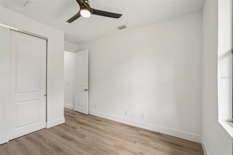 House in Port Charlotte, Florida 3 bedrooms, 154.22 sq.m. № 2116700 - photo 21