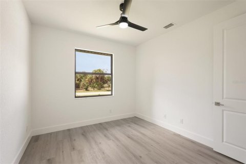 House in Port Charlotte, Florida 3 bedrooms, 154.22 sq.m. № 2116700 - photo 20