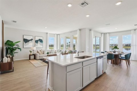 Villa ou maison à vendre à Lakeland, Floride: 4 chambres, 195.75 m2 № 2418917 - photo 8