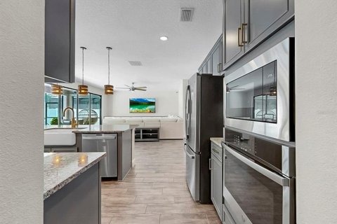 Casa en venta en Riverview, Florida, 5 dormitorios, 316.61 m2 № 2214905 - foto 13