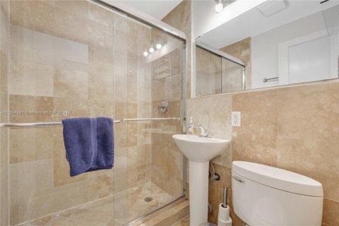 Condominio en venta en Miami Beach, Florida, 1 dormitorio, 58.25 m2 № 1965642 - foto 12