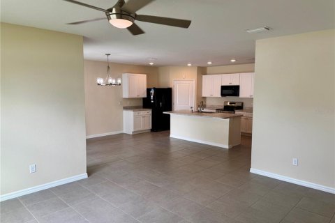 House in Ocala, Florida 4 bedrooms, 169.83 sq.m. № 1900412 - photo 17