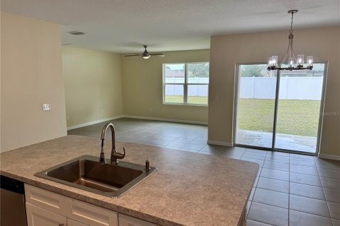 House in Ocala, Florida 4 bedrooms, 169.83 sq.m. № 1900412 - photo 9