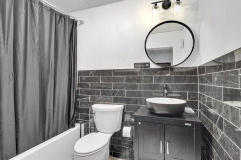 Commercial property in Tampa, Florida 320.7 sq.m. № 1877165 - photo 26