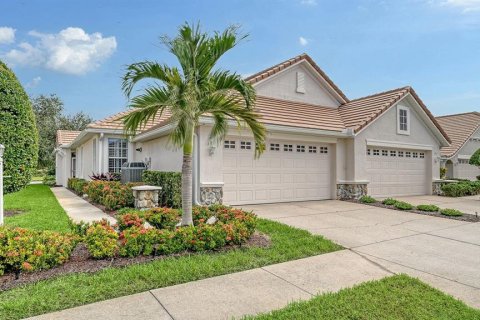House in Lakewood Ranch, Florida 3 bedrooms, 157.93 sq.m. № 2428859 - photo 9