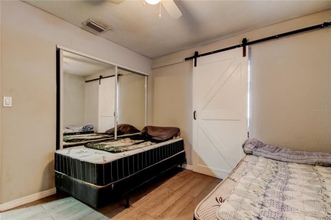 Villa ou maison à vendre à Tampa, Floride: 5 chambres, 218.41 m2 № 2195273 - photo 26