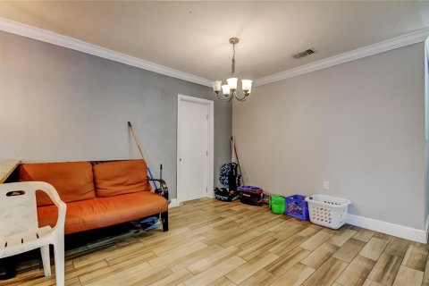 Villa ou maison à vendre à Tampa, Floride: 5 chambres, 218.41 m2 № 2195273 - photo 15
