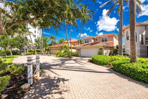 Casa en venta en Punta Gorda, Florida, 4 dormitorios, 262.26 m2 № 2106798 - foto 2