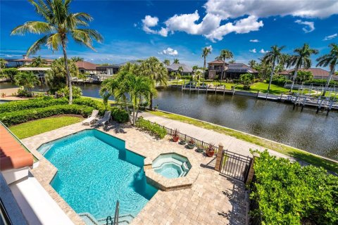 Villa ou maison à Punta Gorda, Floride 4 chambres, 262.26 m2 № 2106798