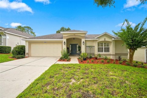 House in Clermont, Florida 2 bedrooms, 159.98 sq.m. № 2360441
