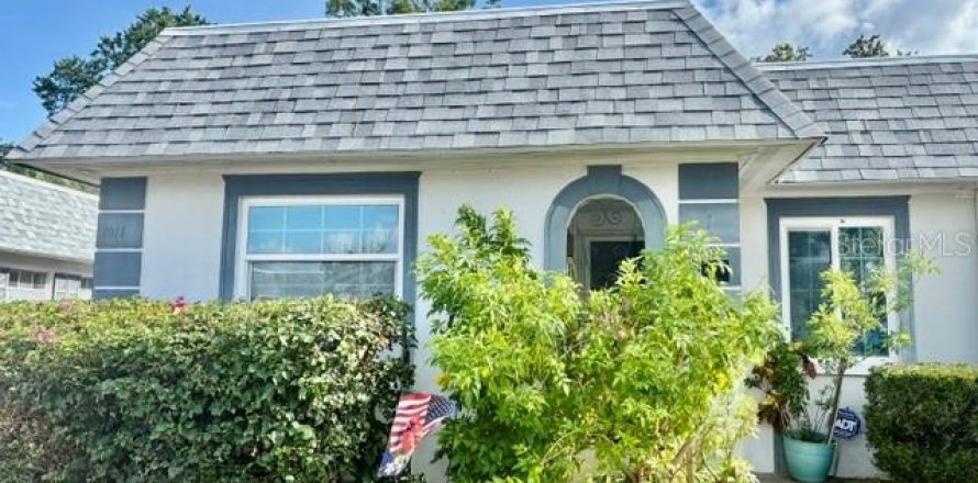 Condo in New Port Richey, Florida, 2 bedrooms № 2149619