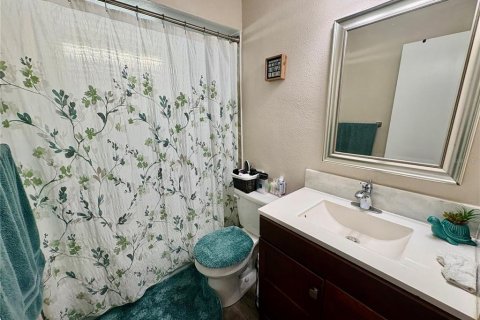 Condo in New Port Richey, Florida, 2 bedrooms № 2149619 - photo 8