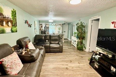 Condo in New Port Richey, Florida, 2 bedrooms № 2149619 - photo 9
