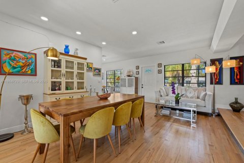 Снять в аренду виллу или дом в Майами, Флорида 3 спальни, 144м2, № 2029815 - фото 10