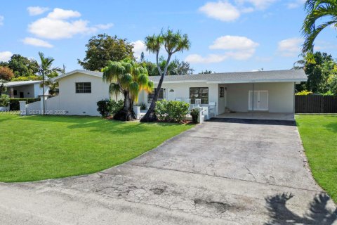 Снять в аренду виллу или дом в Майами, Флорида 3 спальни, 144м2, № 2029815 - фото 7