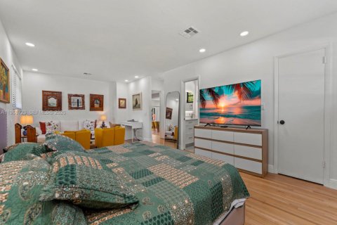 Снять в аренду виллу или дом в Майами, Флорида 3 спальни, 144м2, № 2029815 - фото 20