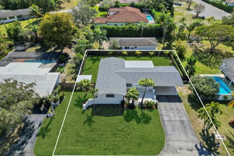 Дом в Майами, Флорида 3 спальни, 144м2 № 2029815