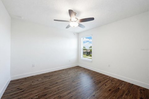 Villa ou maison à vendre à Port Charlotte, Floride: 4 chambres, 240.34 m2 № 2131437 - photo 27