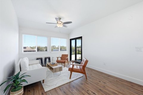 Villa ou maison à vendre à Port Charlotte, Floride: 4 chambres, 240.34 m2 № 2131437 - photo 23
