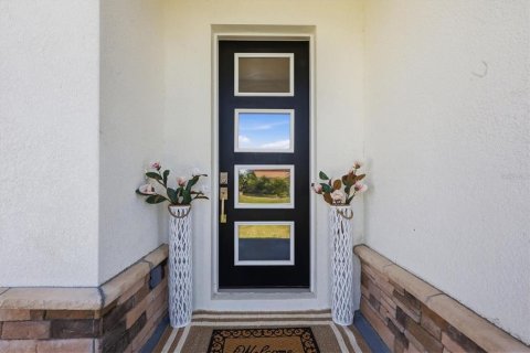 Villa ou maison à vendre à Port Charlotte, Floride: 4 chambres, 240.34 m2 № 2131437 - photo 2