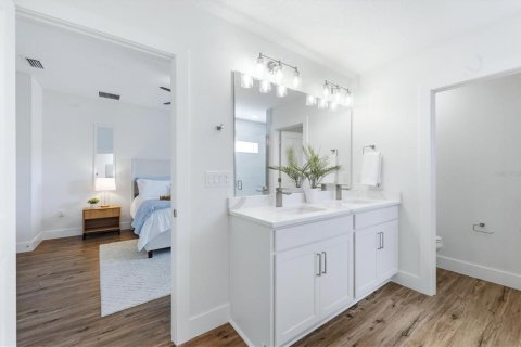 Villa ou maison à vendre à Port Charlotte, Floride: 4 chambres, 240.34 m2 № 2131437 - photo 18