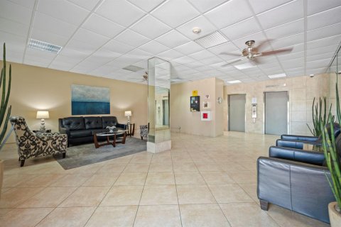 Condo in Fort Lauderdale, Florida, 2 bedrooms № 2263827 - photo 19