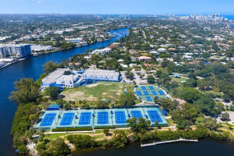 Condo in Fort Lauderdale, Florida, 2 bedrooms № 2263827 - photo 24