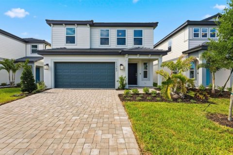 House in Parrish, Florida 5 bedrooms, 241.27 sq.m. № 2093454