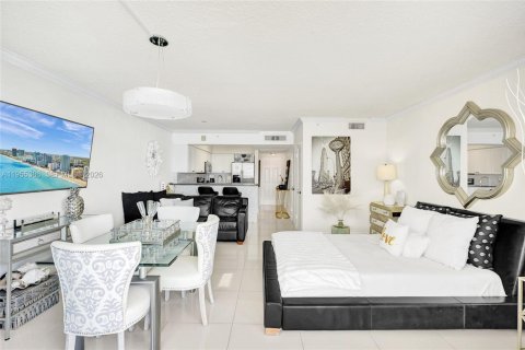 Снять в аренду кондоминиум в Холливуд, Флорида 44.78м2, № 2009950 - фото 6